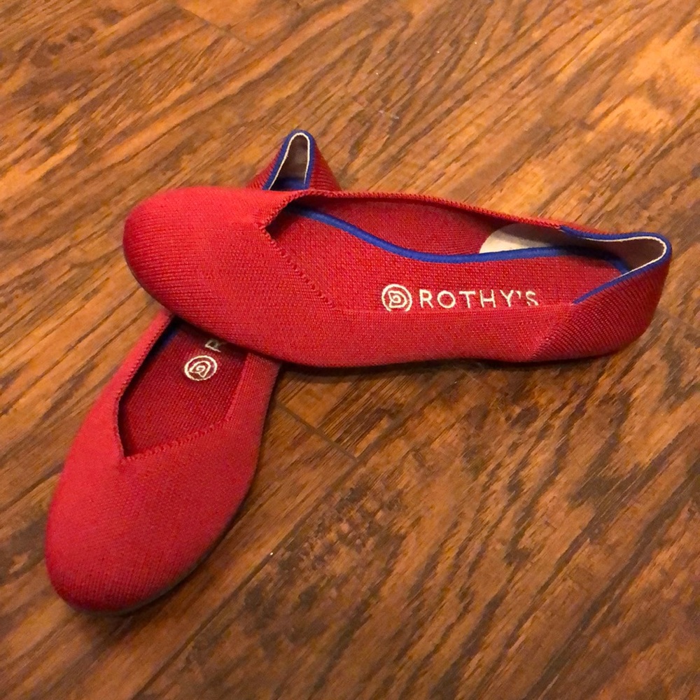 Brand new Rothys Flat in Scooter Red